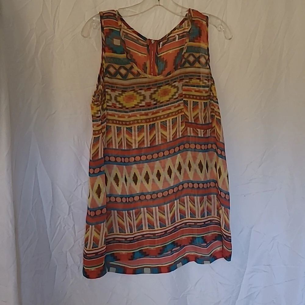 Aztec top - Picture 1 of 3